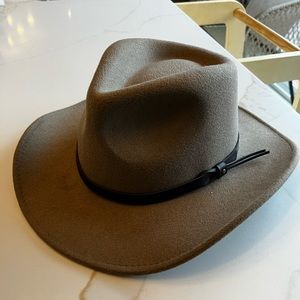 Stetson chocolate brown fedora hat- Mens- LIKE NEW. LG/XL